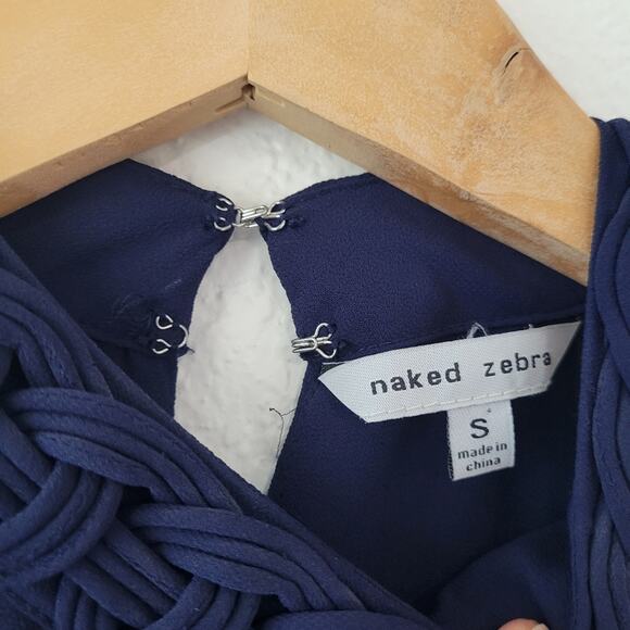 Naked Zebra Cold Shoulder Navy Blue Braided Neckline Top / Blouse Size Small - Picture 5 of 8